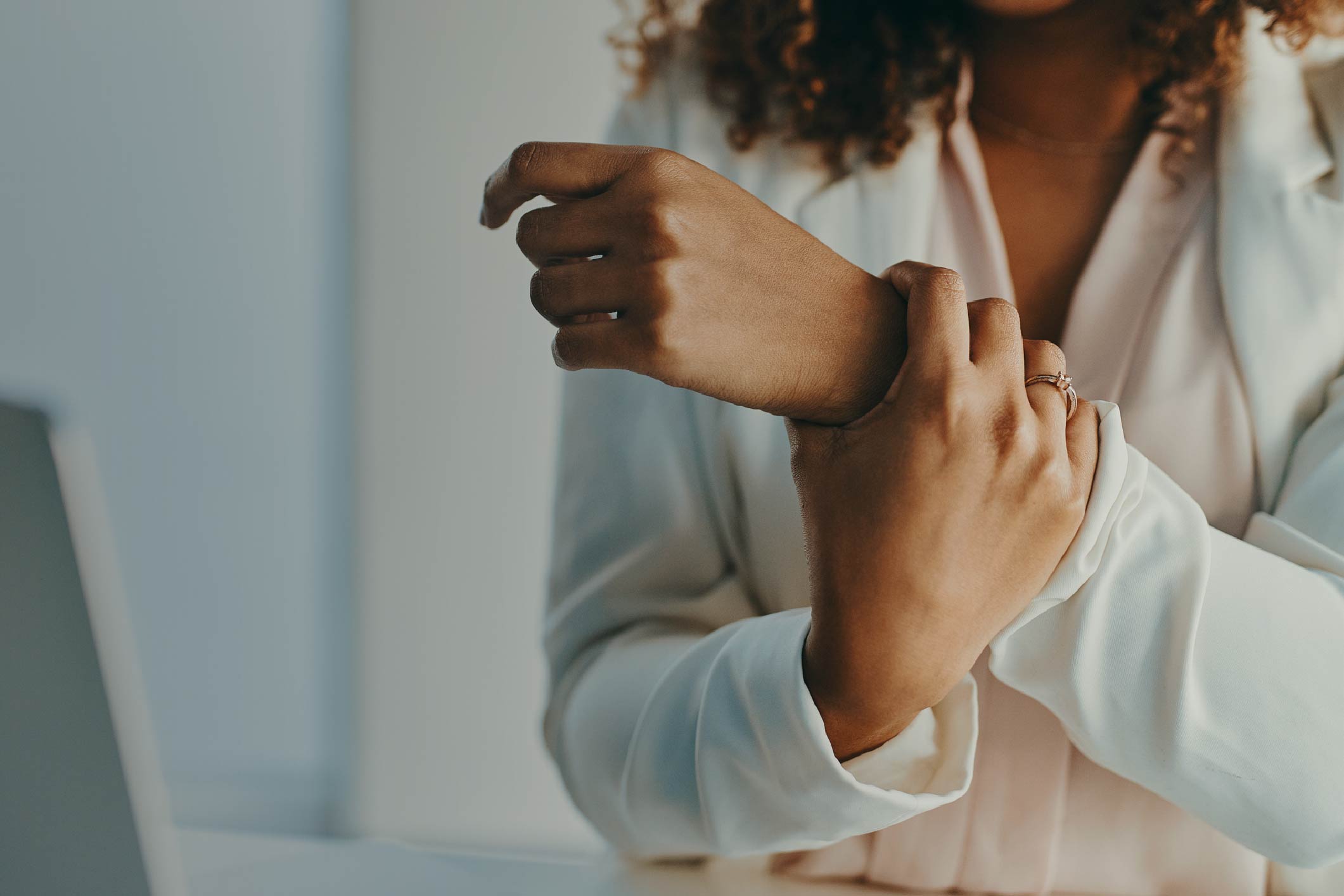 Workers' Compensation for Hand Injuries | Upstream Rehabilitation